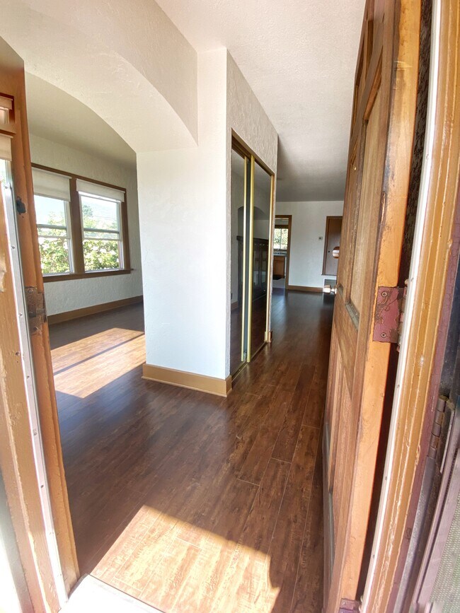 Entry - 110 N Barranca Ave