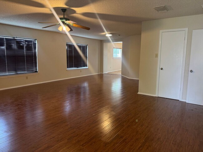 Foto del edificio - Beautiful 3/2 Home Available for Lease In NW San Antonio!