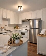 Building Photo - 909 Silber Rd