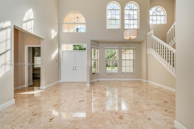 Foto del edificio - 2670 Palmer Pl