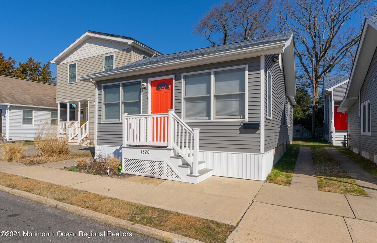 1820 Parkway, Lake Como, NJ 07719 Townhome Rentals in Lake Como NJ