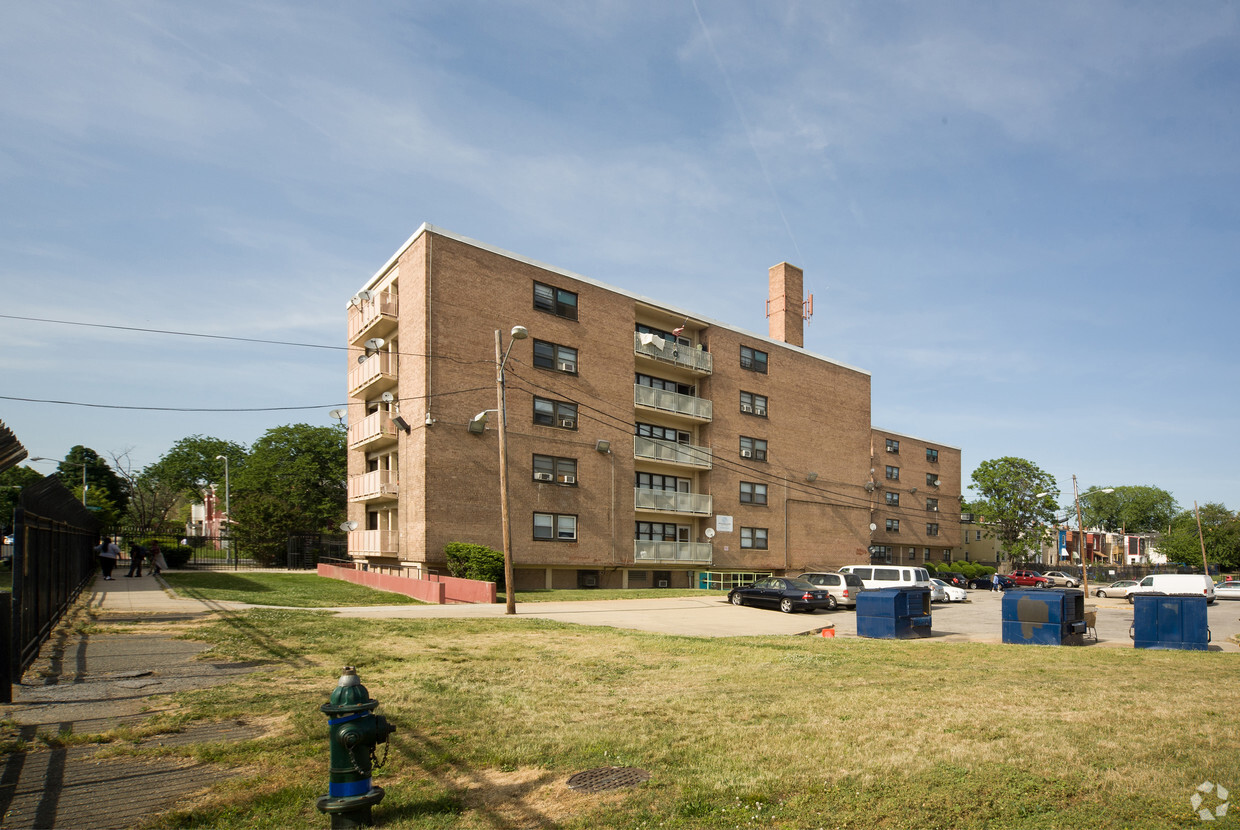 Foto del edificio - Hopkins Apartments