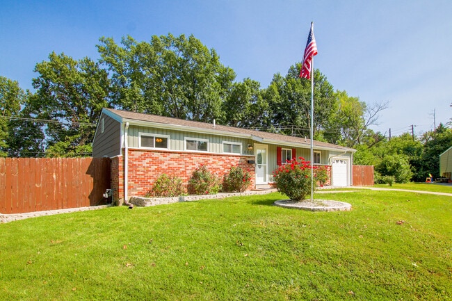 Building Photo - 8801 Chisholm Ct