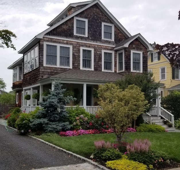 Encantadora casa para 2 familias en Babylon Village - 78 S Carll Ave