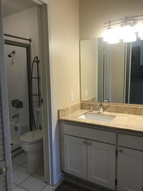 Building Photo - 376 Imperial Way #315
