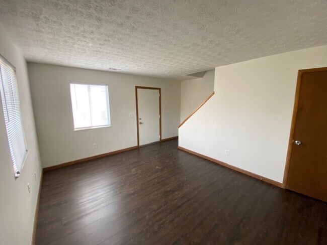 Building Photo - 2733 Beulah Rd