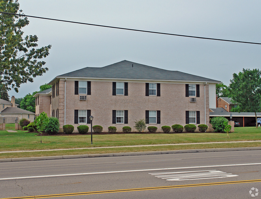 Primary Photo - 400 Blackstone Dr