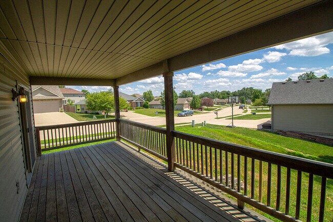 Foto del edificio - 208 Jackal Dr