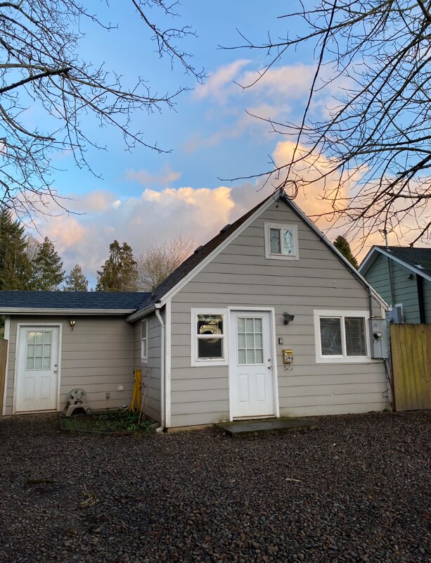 Foto principal - 390 22nd St SE