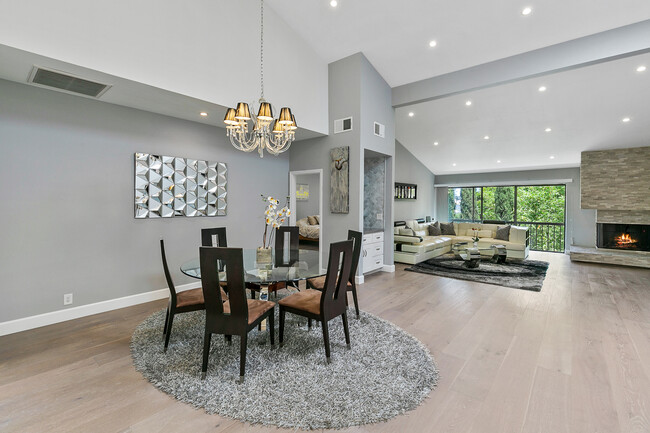 Dining Area - 1520 S Beverly Glen Blvd