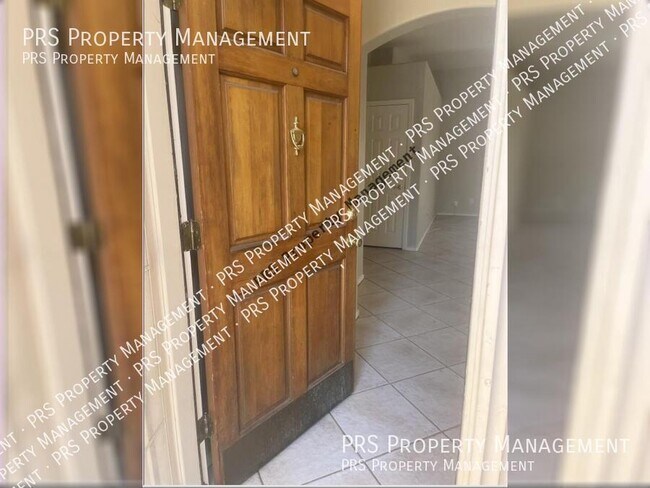Foto del edificio - 617 S Golden Key St
