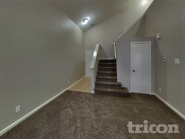 Foto del edificio - 6750 Kinnerton Dr
