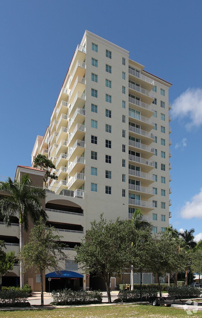 Tides at Bridgeside Square Rentals Fort Lauderdale, FL