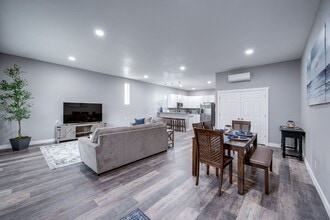 Building Photo - 132 Thain Rd
