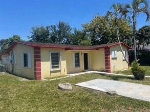 Building Photo - 1337 NW 112th Terrace