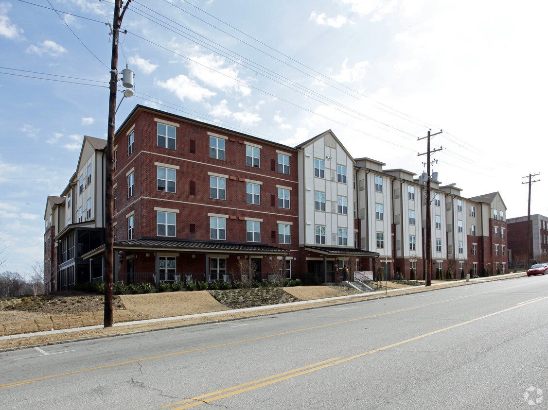 Building Photo - Cleaborn Pointe at Heritage Senior Apartments