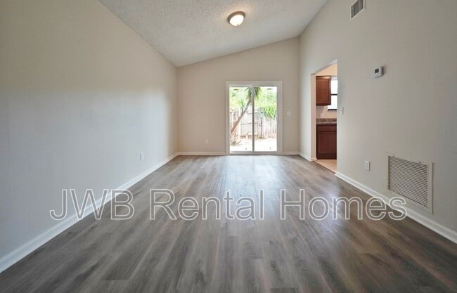 Photo - 5524 Commerce St Apartment