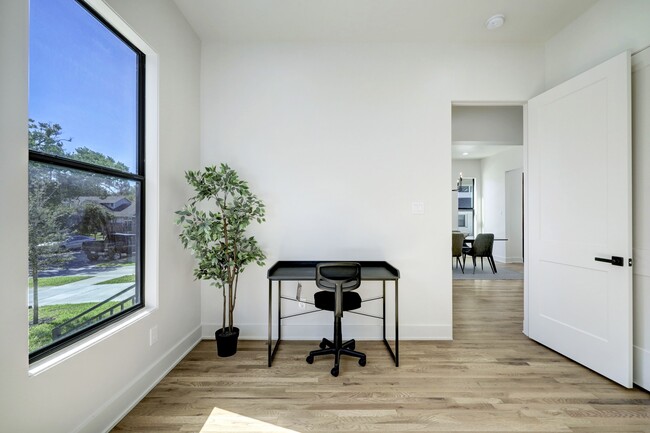 Foto del edificio - 4715 McKinney St