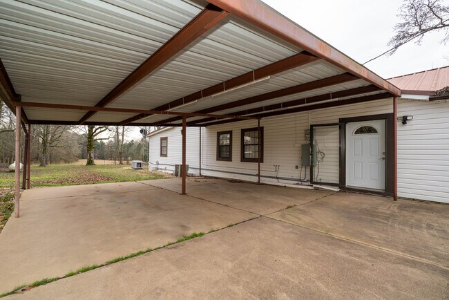 Foto del edificio - 1284 Buchanan Rd
