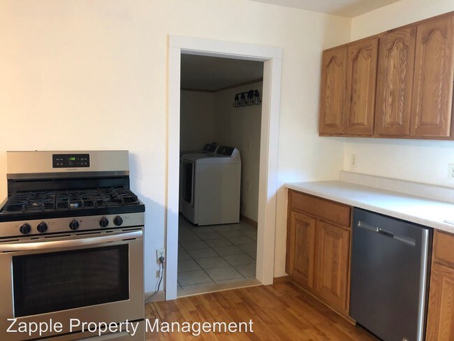 Foto del edificio - 3 br, 1 bath House - 114 E. Mullan