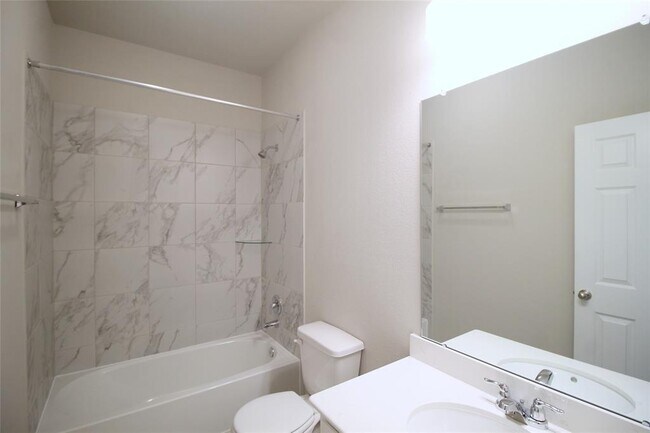 Foto del edificio - 9822 Willow Crown Ln