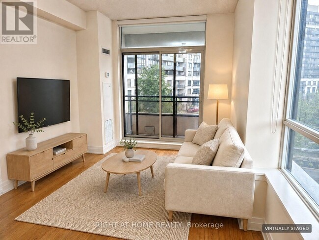Building Photo - 1060 Sheppard Ave W
