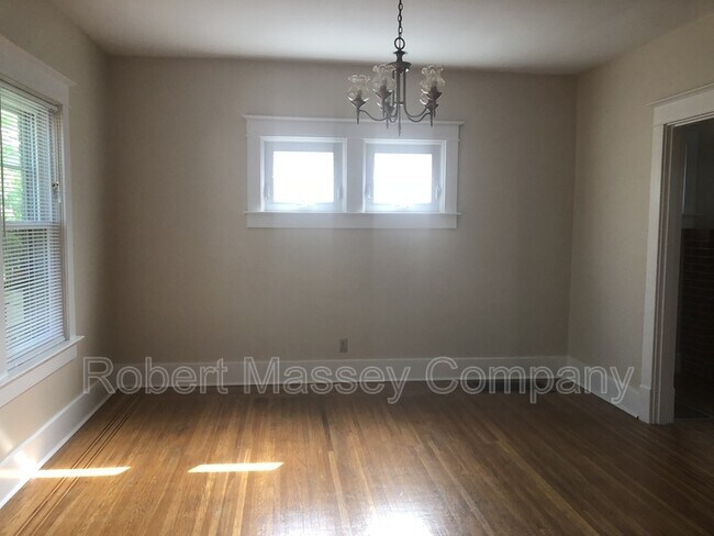 Foto del edificio - 841 Melford Ave