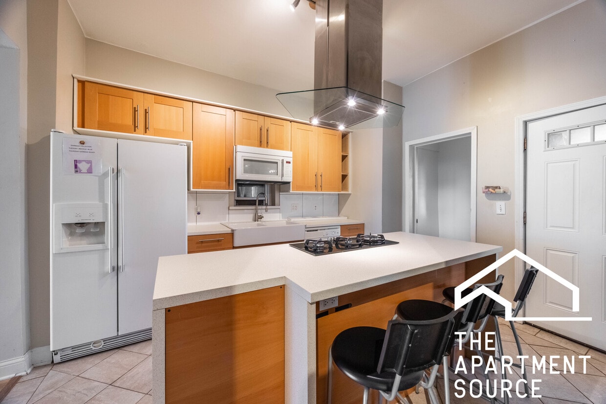 Foto principal - 2554 W Cortland St