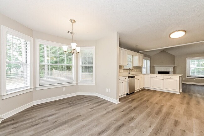 Foto del edificio - 5 Arbor Cove Dr