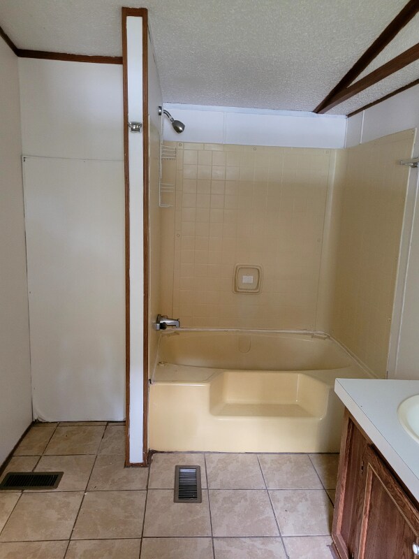 Foto del edificio - 1087 Hibiscus Rd