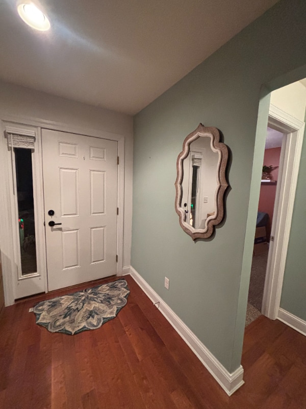 Building Photo - 137 Camelot Cir