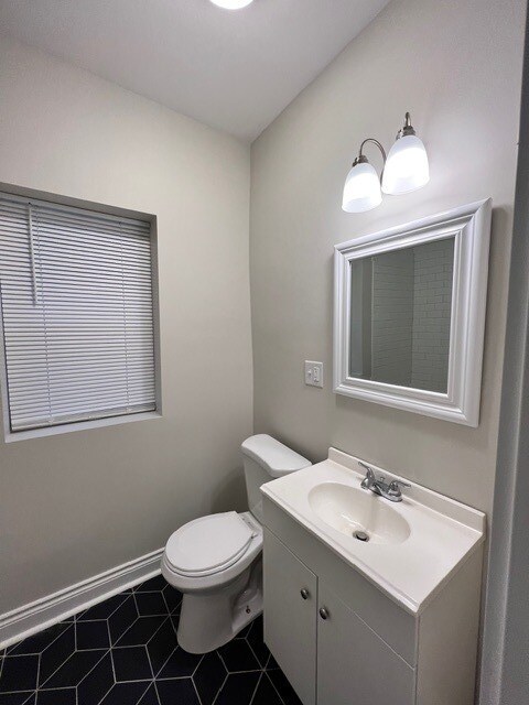 Foto del edificio - 6827 S Wabash Ave