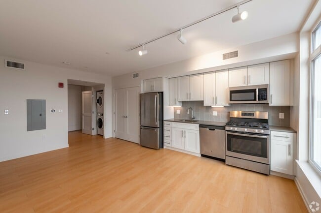 Building Photo - NICE Modern Fresh Pond F 1 bed with laundr...