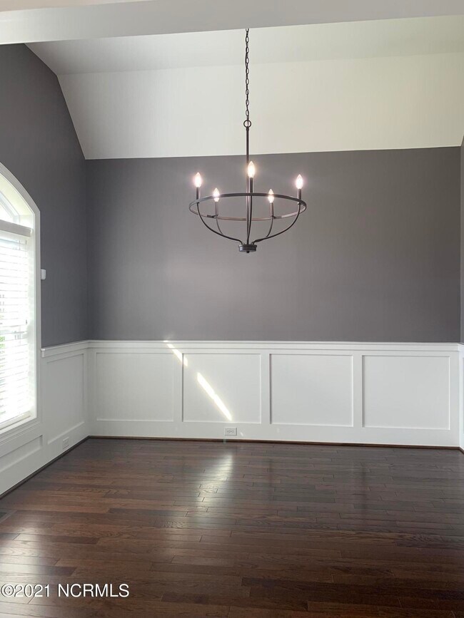 Building Photo - 133 Blackwater Dr