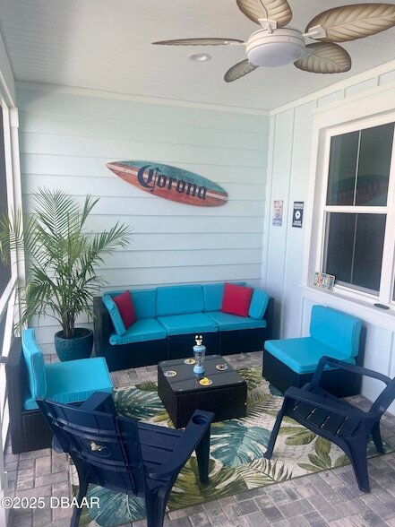 Foto del edificio - 275 Last Mango Dr