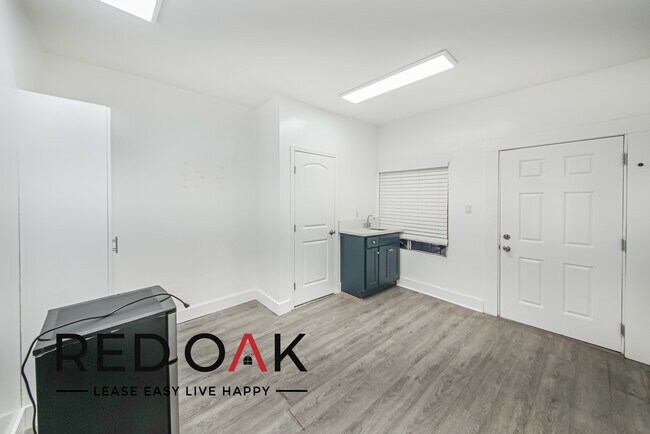 Foto del edificio - Cozy and Welcoming Studio with Beautiful H...
