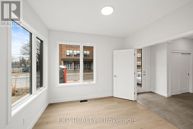 Photo du bâtiment - 2 Iona St