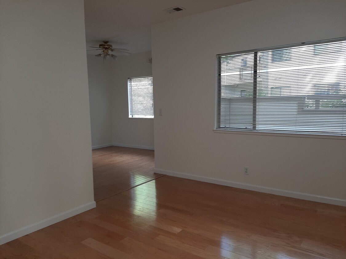 1344 Fairway Entrance Dr Unit 1, San Jose, CA 95131 Condo for Rent in San Jose, CA