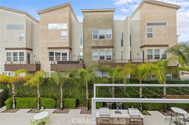 Foto principal - 1831 Northpark Blvd W