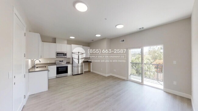 Building Photo - 1160 El Camino Real