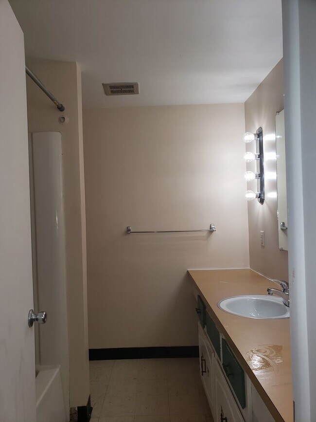Foto del edificio - 368 Oak Manor St NE