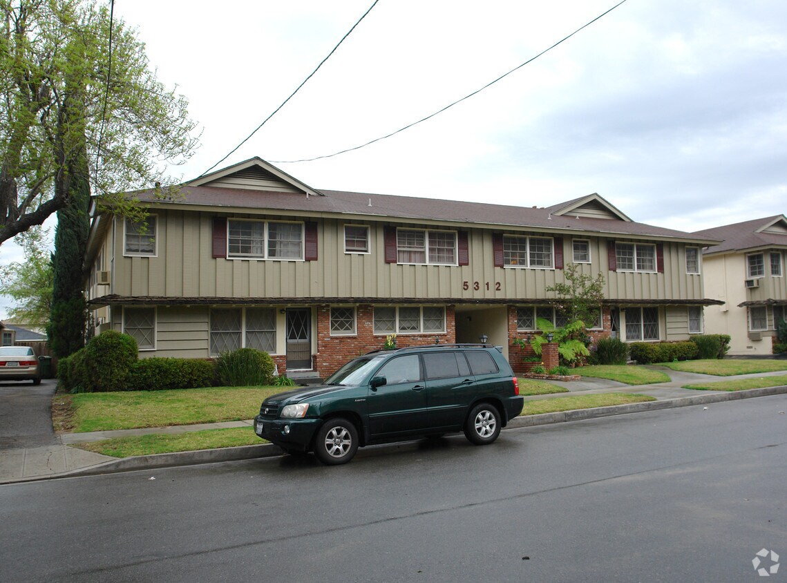Primary Photo - 5312 Bellingham Ave