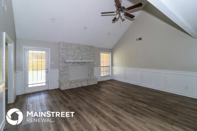 Building Photo - 3559 Wincross Dr