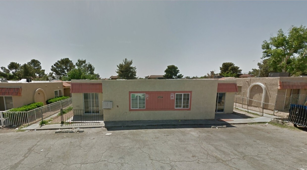 Primary Photo - 5304 Redberry St