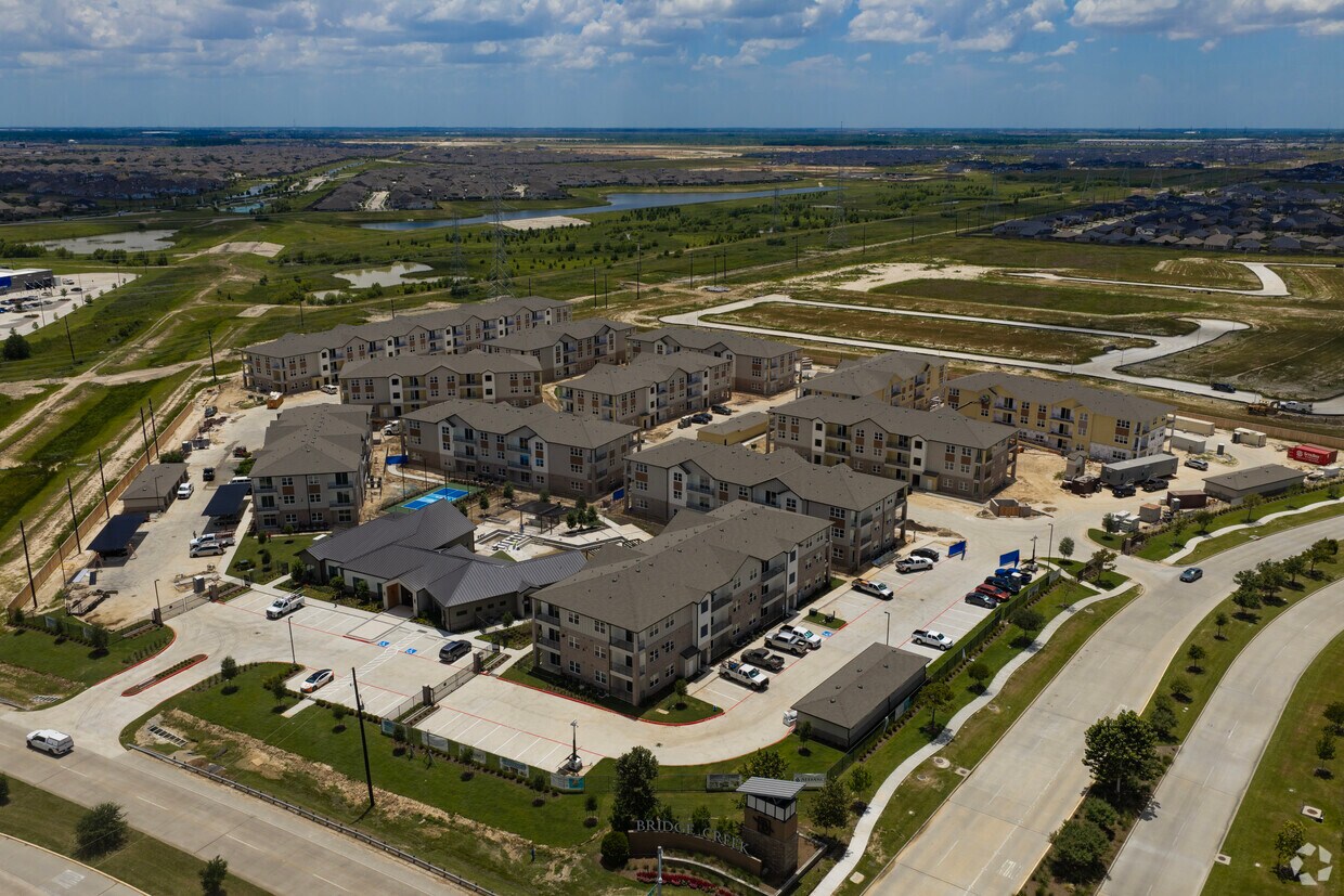 Foto aérea - Broadstone Creekside