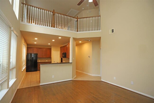 Building Photo - 1202 Glenwood Canyon Ln