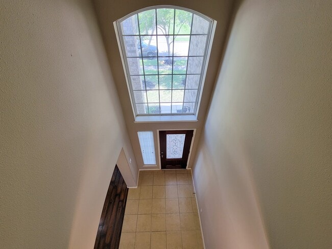 Foto del edificio - 20931 Flower Croft Ct