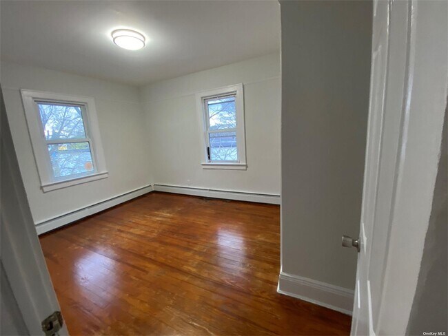 Foto del edificio - 2366 Parkview Pl