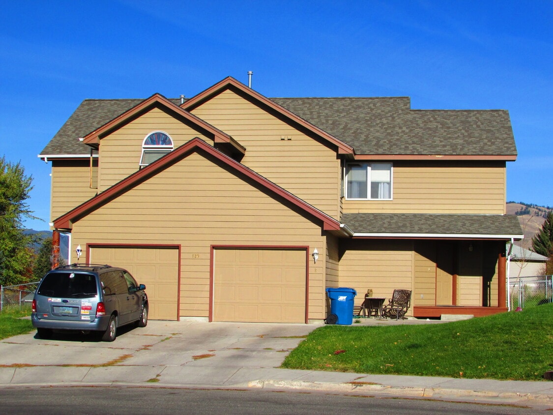 Building Photo - AMB120