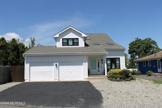 Building Photo - 416 Blodgett Ave